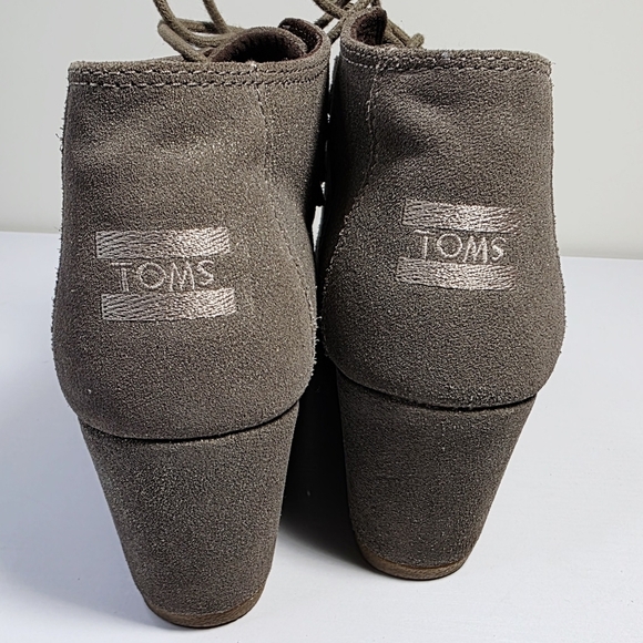 Toms Kala Wedge Heel Gray/Gold Glitter Round Toe Ankle Booties Women's Size 10 - Picture 5 of 7